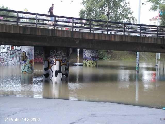tesnov_graffzona01